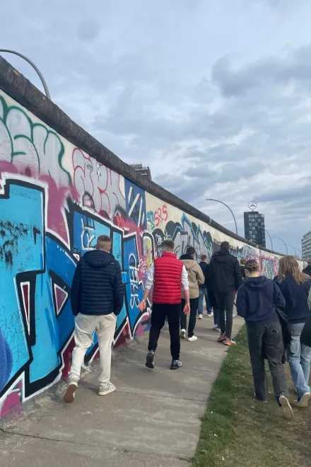 f26c78a0 3f3e 4ad9 bbc7 c4b6271976c5 v2