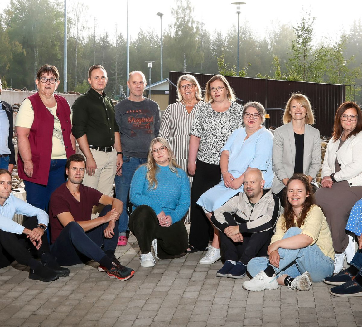 C 000672 8 1 672 6Z7A2008K gymnasiet i petalax